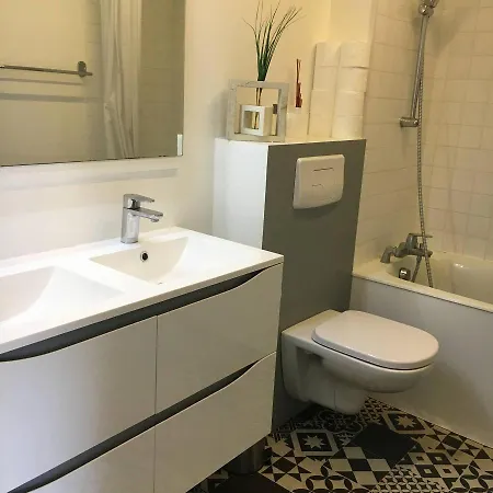 Ocean Marbella 公寓 *